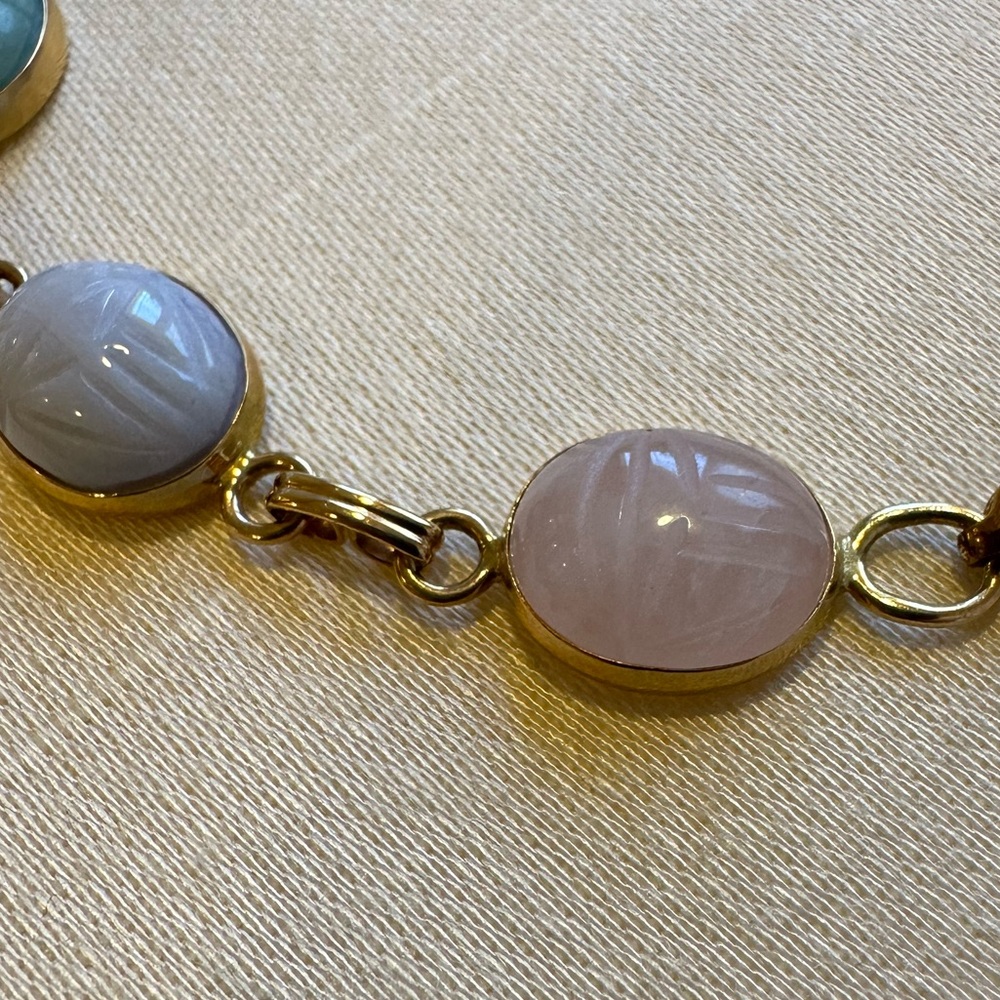 14/20 Gold Filled Pastel Carved Scarab Bracelet - Picture 3 of 9